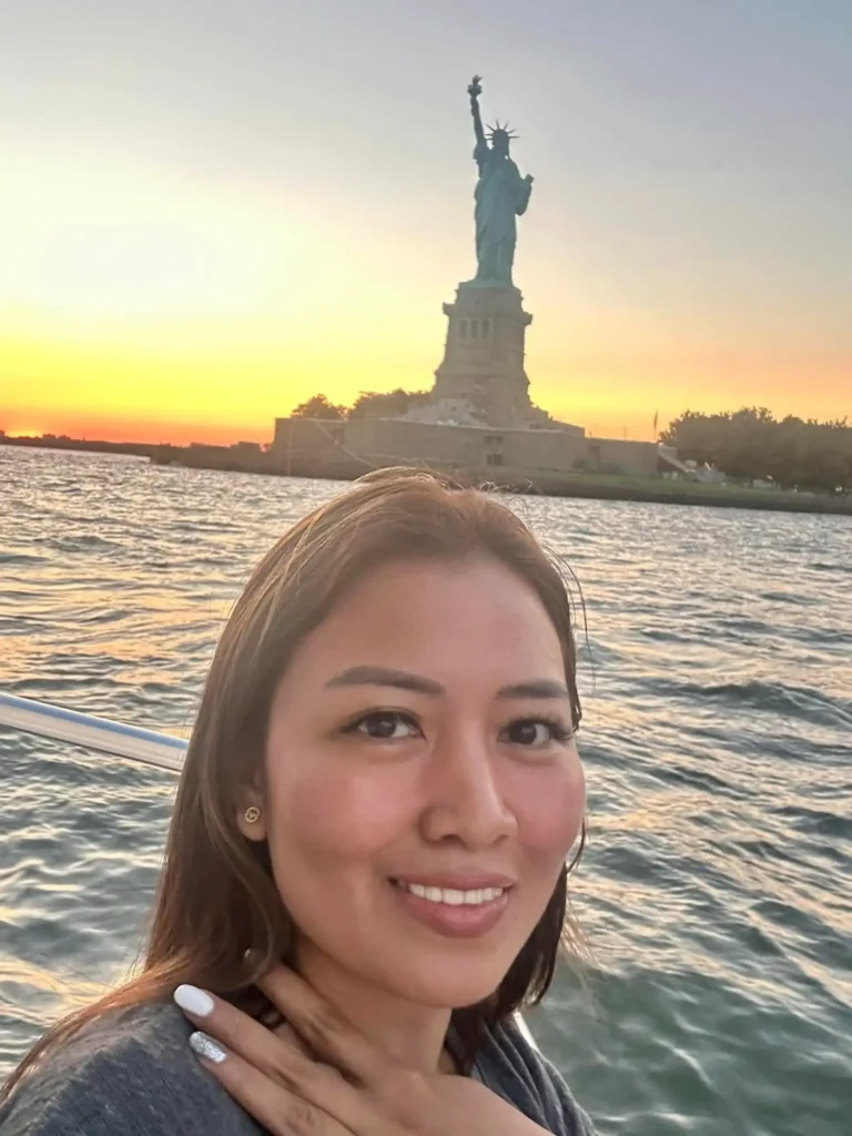 Grace Callanta at the Statue of Liberty.